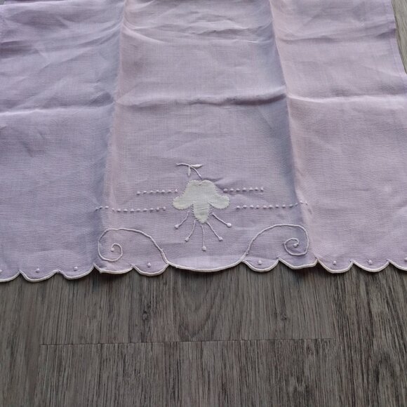 Vintage Mauve Tea Towel Napkin Fuchsia Flower Applique Light Pale Purple - Picture 4 of 13